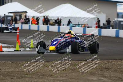 media/Nov-16-2025-CalClub SCCA (Sun) [[2975c16dfc]]/Group 5/Turn 1/